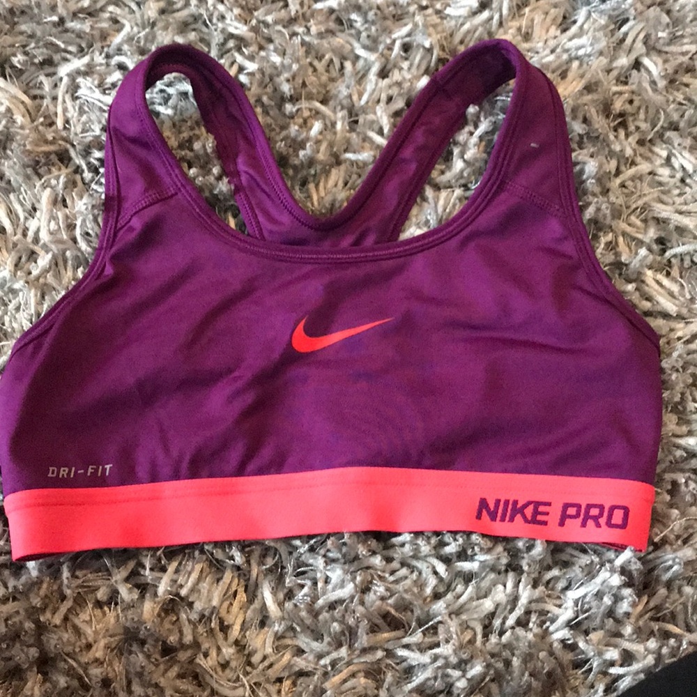 Nike sports bra